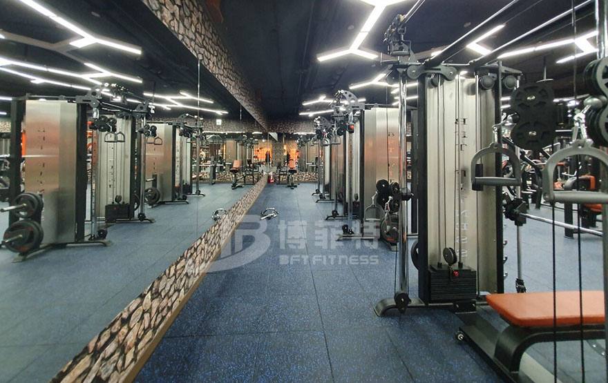 台湾客户健身房器材批发选择裕焯